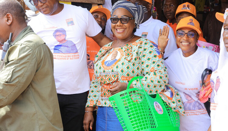 Campagne électorale de Anne Ouloto pour les législatives 2025 (3)
