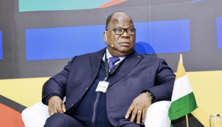 Le ministre Laurent Tchagba