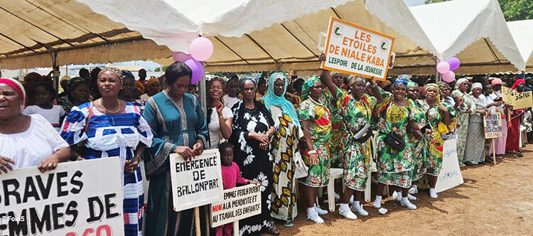 Les Populations